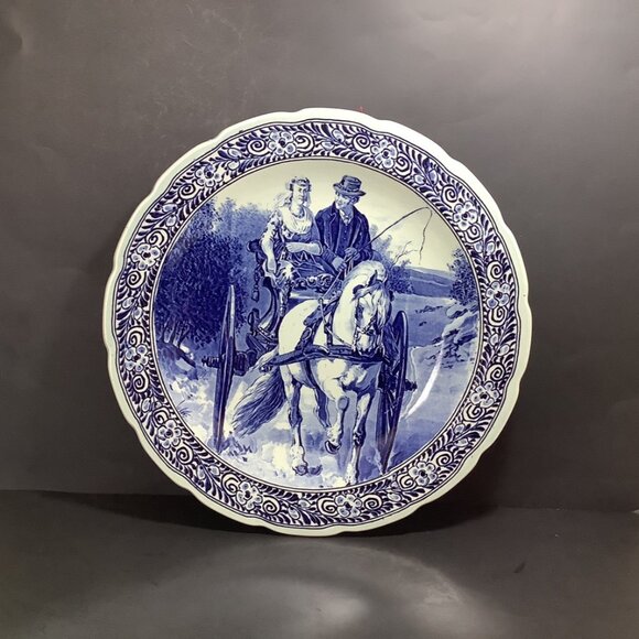 ROYAL SPHINX MAASTRICH Holland Delfts Blue Carriage 16" Charger Wall Décor